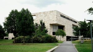 Designing Sustainable Buildings with Smart Logistics in Mind